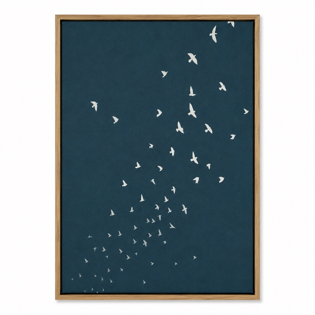 Fliegender Vogelschwarm