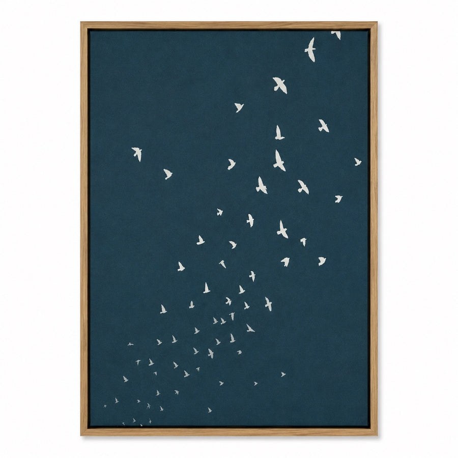Fliegender Vogelschwarm